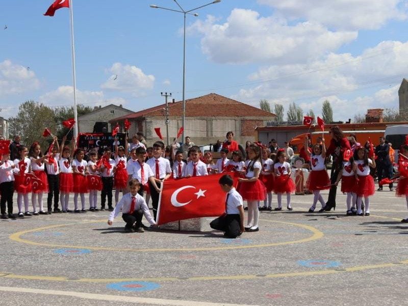23 Nisan Ulusal Egemenlik ve Çocuk Bayramı İlçemizde Kutlandı